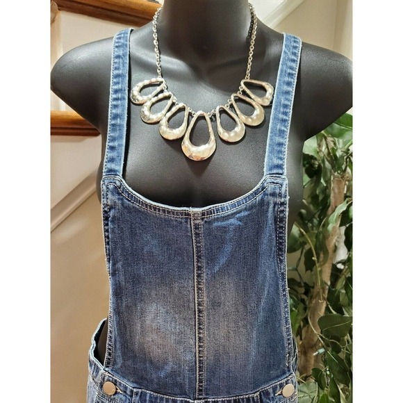 Dollhouse Women's Blue Denim Cotton Scoop Neck Casual Jeans Jumpsuit Size 3 - Picture 2 of 12